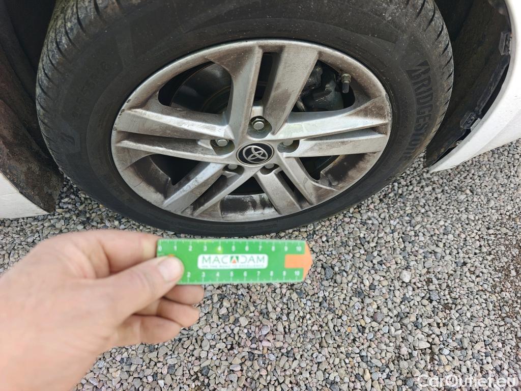  Toyota  Corolla TOYOTA  / 2019 / 5P / familiar 1.8 125H ACTIVE TECH E-CVT TOU SPORT #18