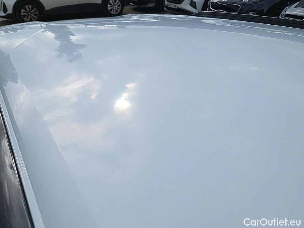  Peugeot  2008 PEUGEOT  / 2019 / 5P / todoterreno Allure BlueHDI 81kW (110CV) #3