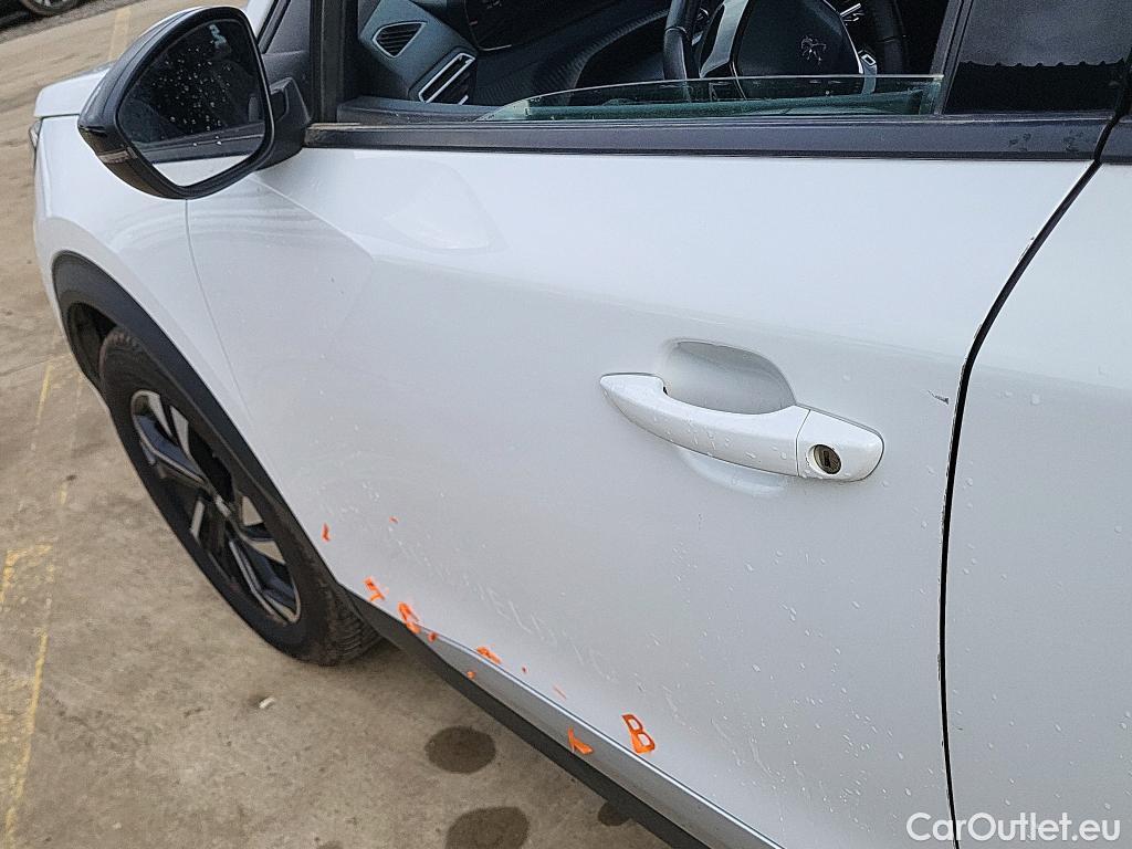  Peugeot  2008 PEUGEOT  / 2019 / 5P / todoterreno Allure BlueHDI 81kW (110CV) #11