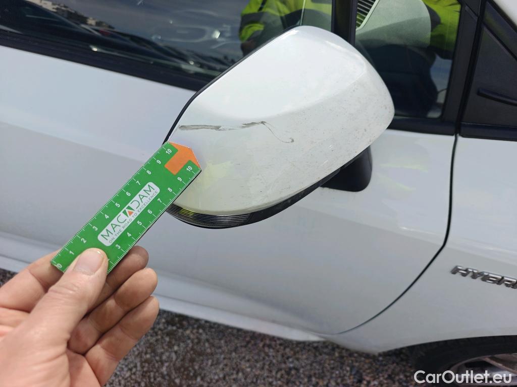  Toyota  Corolla TOYOTA  / 2019 / 5P / familiar 1.8 125H ACTIVE TECH E-CVT TOU SPORT #40