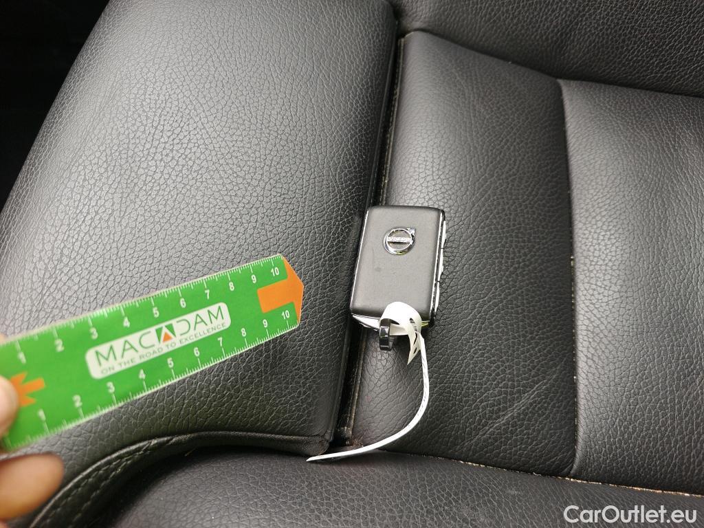  Volvo  XC60 VOLVO  / 2017 / 5P / todoterreno 2.0 B4 D Core Auto #2