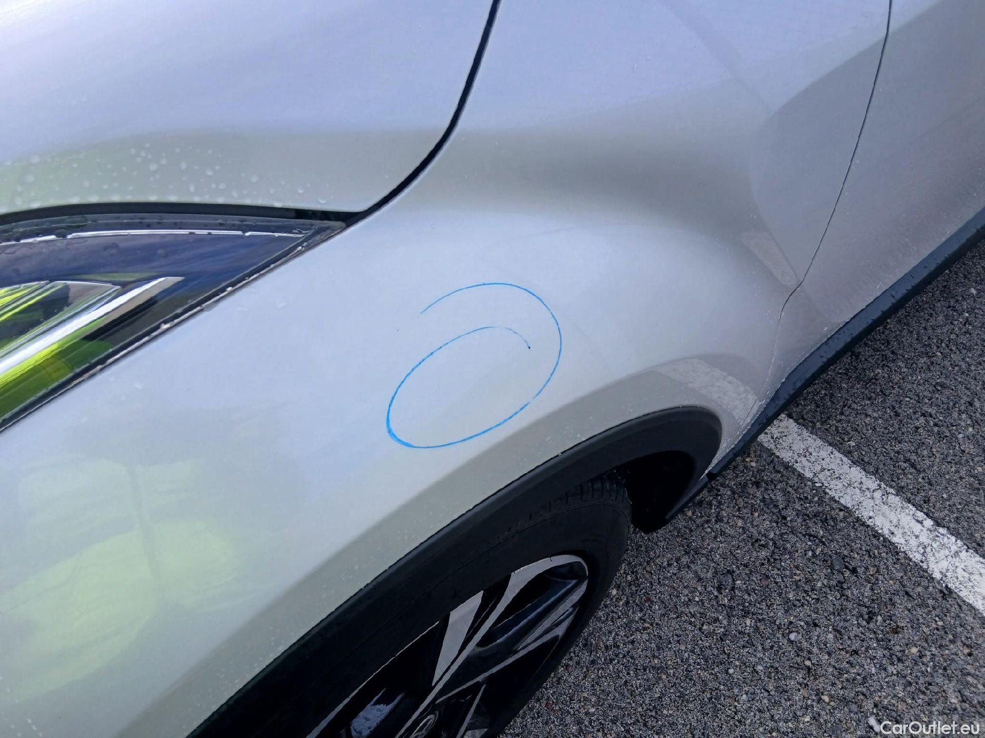  Toyota  C-HR TOYOTA  / 2019 / 5P / todoterreno 1.8 125H Advance #31