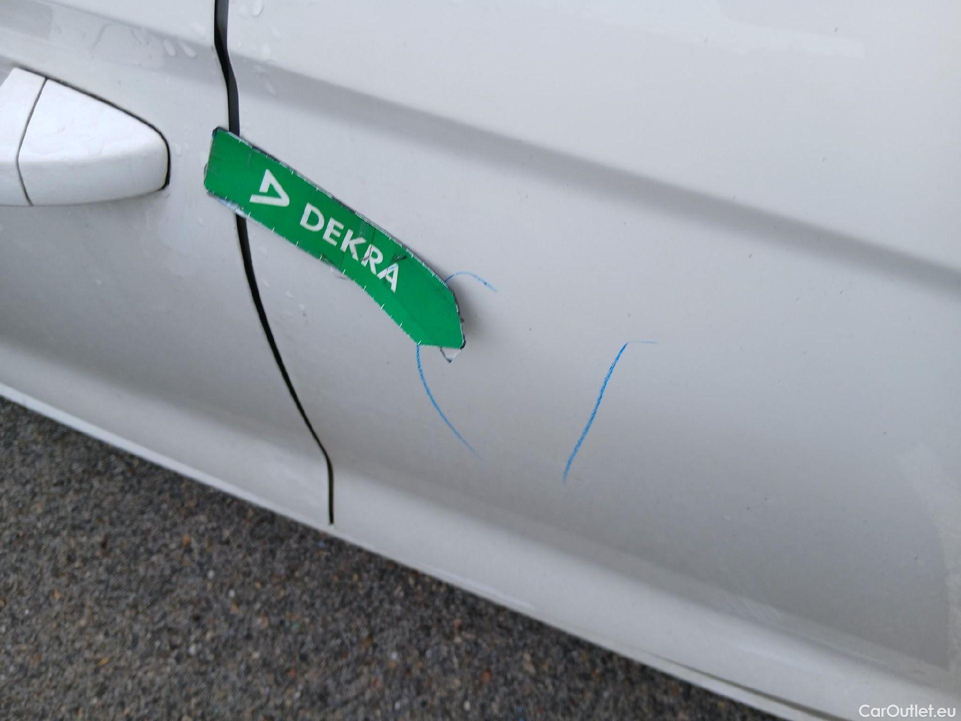  Seat  Ibiza SEAT  / 2017 / 5P / berlina con portón 1.0 EcoTSI 70kW (95CV) Style Plus #16