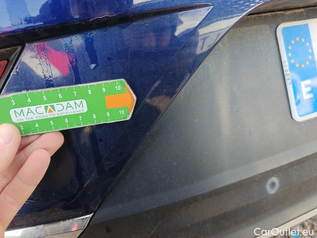  Volkswagen  T-ROC VOLKSWAGEN  / 2017 / 5P / todoterreno Advance 1.6 TDI 85kW (115CV) #16