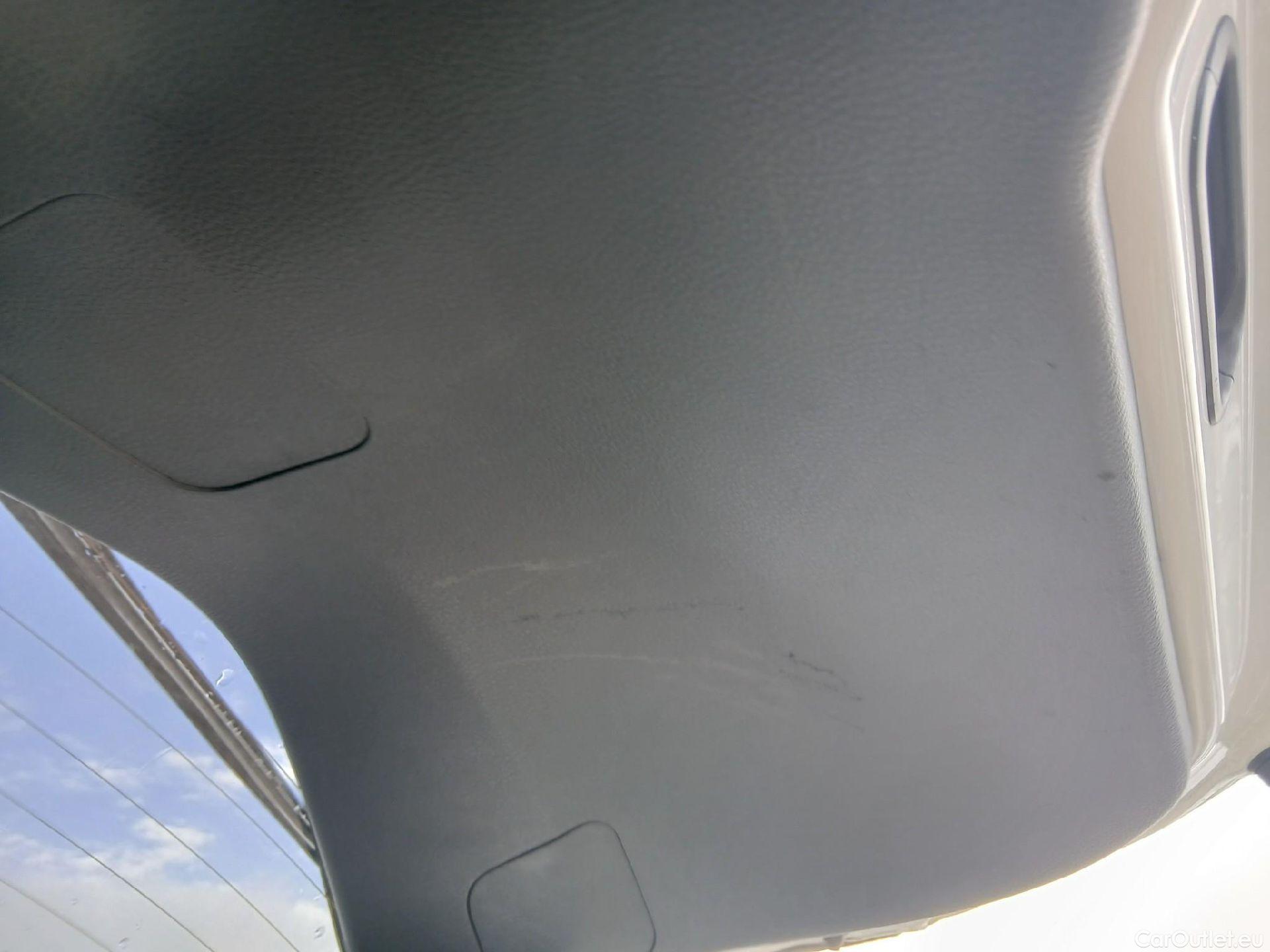  Toyota  C-HR TOYOTA  / 2019 / 5P / todoterreno 1.8 125H Advance #12