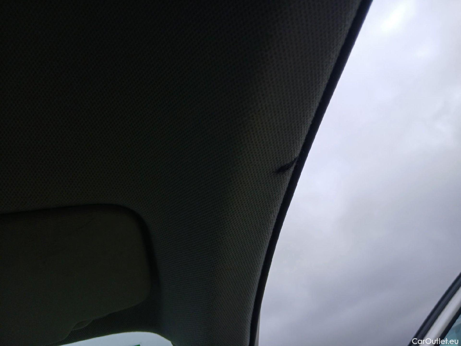  Seat  Ibiza SEAT  / 2017 / 5P / berlina con portón 1.0 EcoTSI 70kW (95CV) Style Plus #12