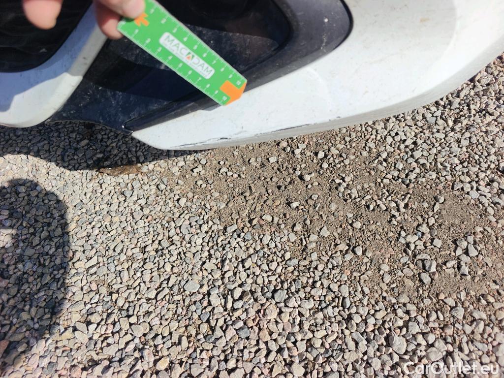  Toyota  Corolla TOYOTA  / 2019 / 5P / familiar 1.8 125H ACTIVE TECH E-CVT TOU SPORT #10