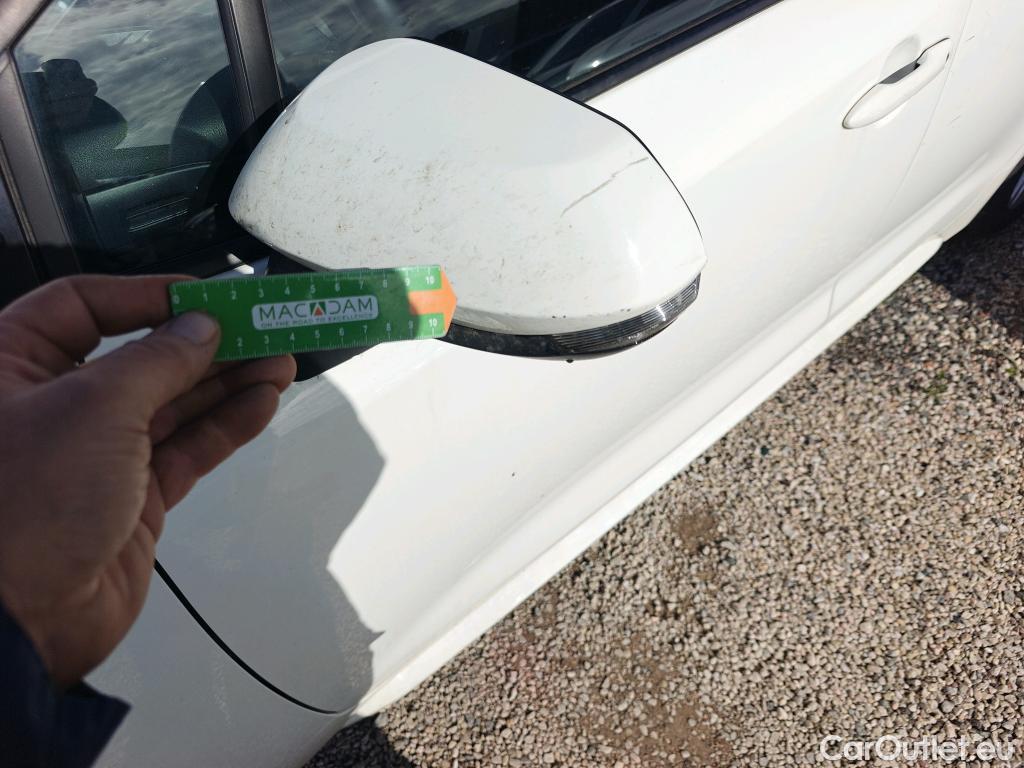  Toyota  Corolla TOYOTA  / 2019 / 5P / familiar 1.8 125H ACTIVE TECH E-CVT TOU SPORT #34