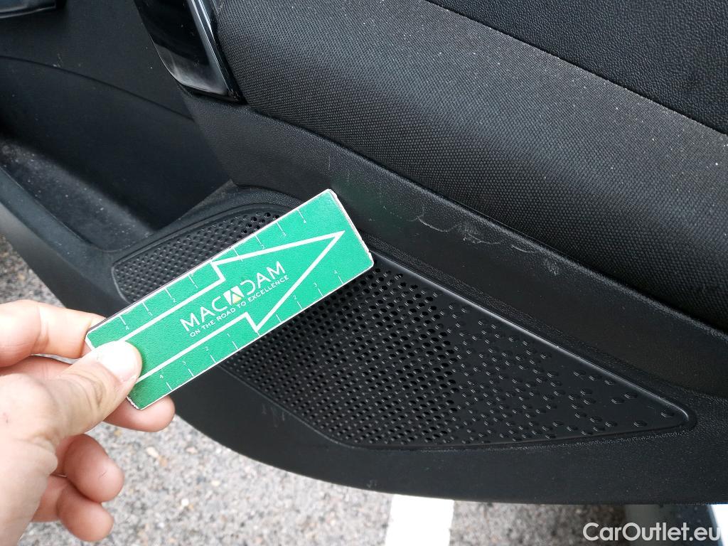  Peugeot  208 PEUGEOT  5p 1G berlina con portón 5P ACTIVE 1.6 BlueHDi 100 #13