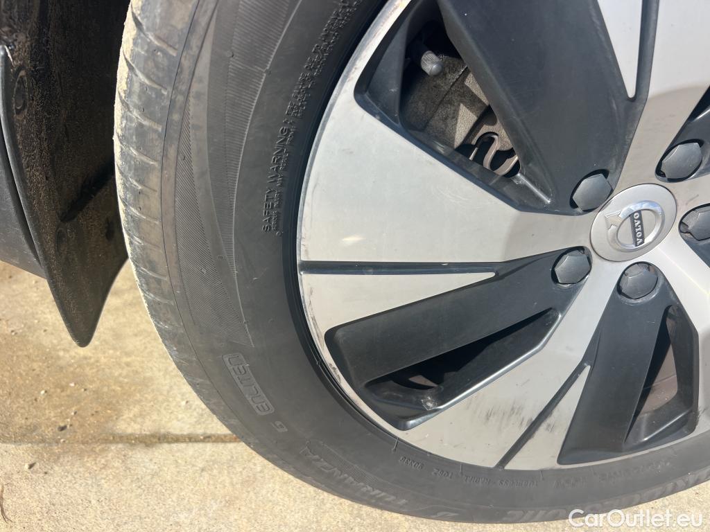  Volvo  XC 40 VOLVO XC40 / 2017 / 5P / todoterreno 1.5 T4 Twin Recharge Inscription Ex Auto #3