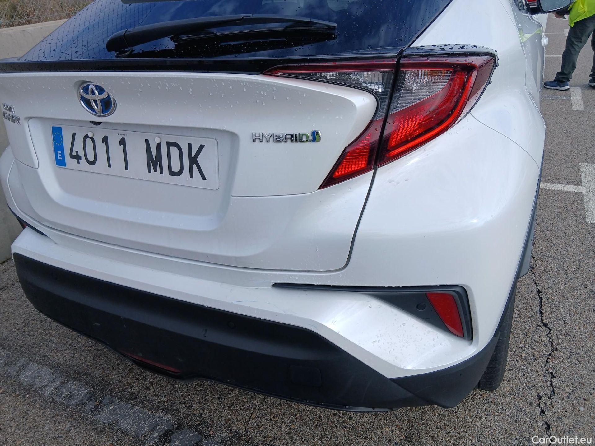  Toyota  C-HR TOYOTA  / 2019 / 5P / todoterreno 1.8 125H Advance #39