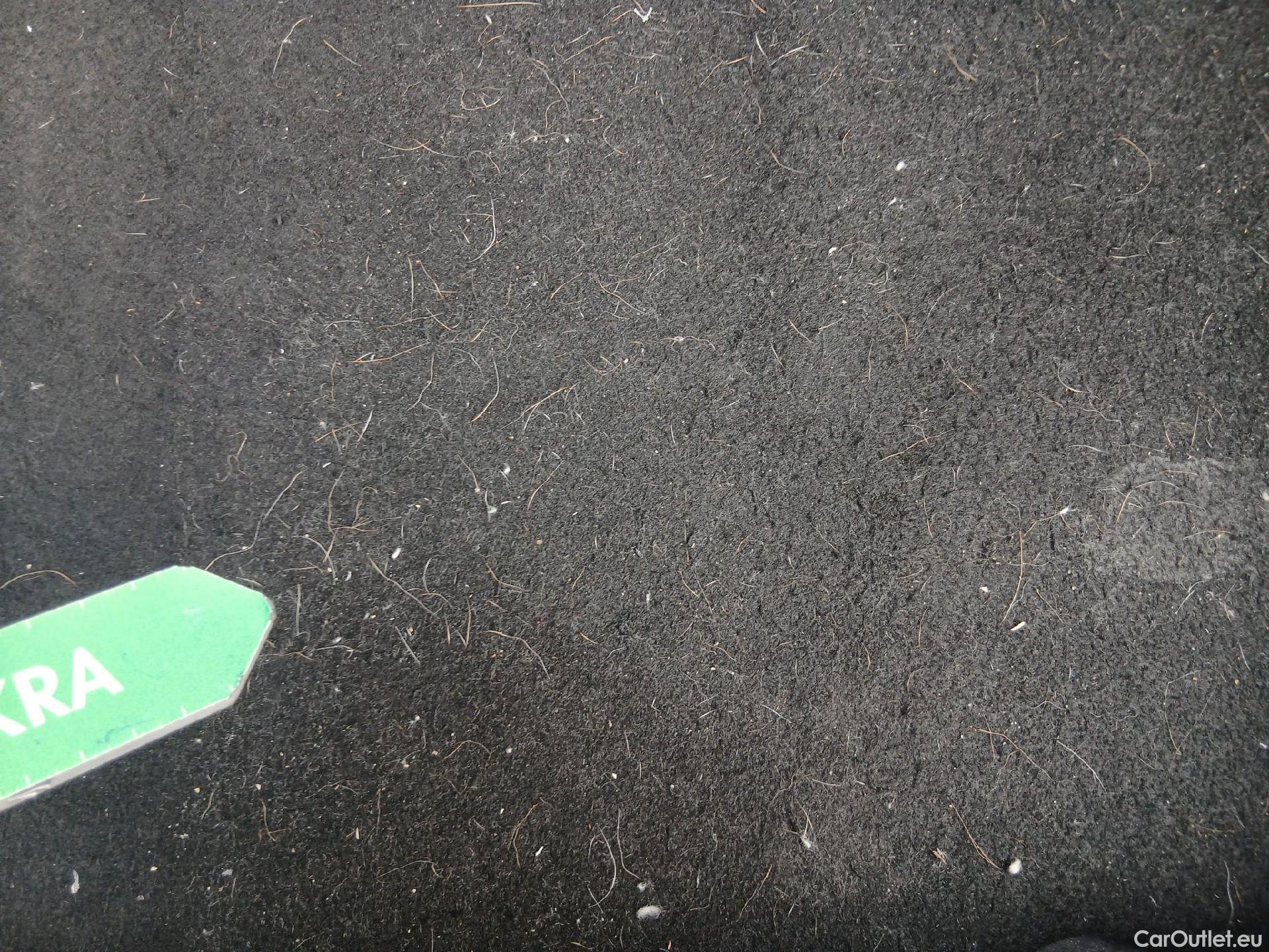  Toyota  C-HR TOYOTA  / 2019 / 5P / todoterreno 1.8 125H Advance #7