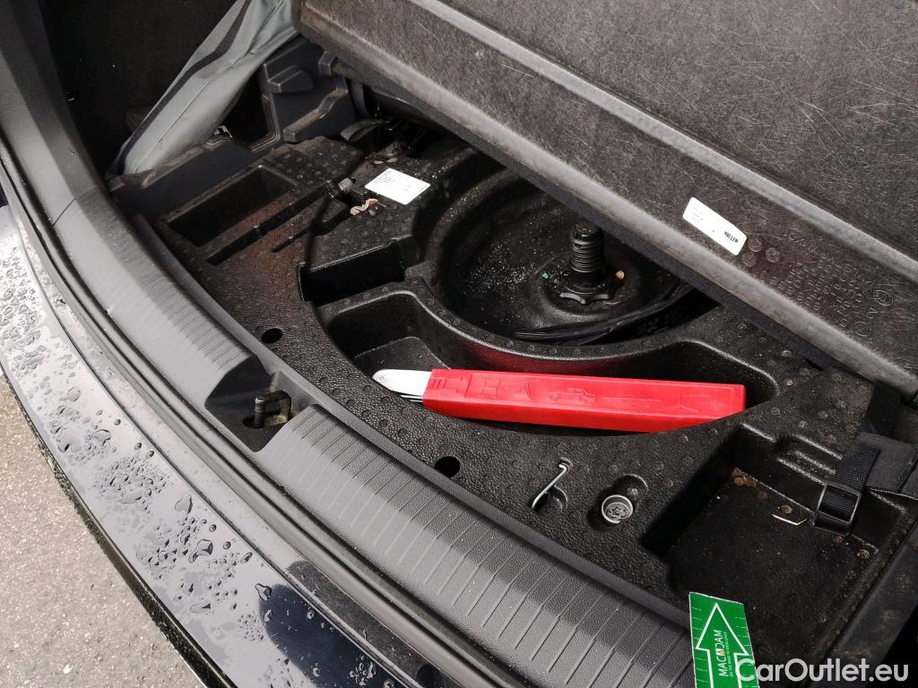  Volkswagen  Tiguan VOLKSWAGEN  Allspace / 2017 / 5P / todoterreno Sport 1.5 TSI 110kW (150CV) DSG #10