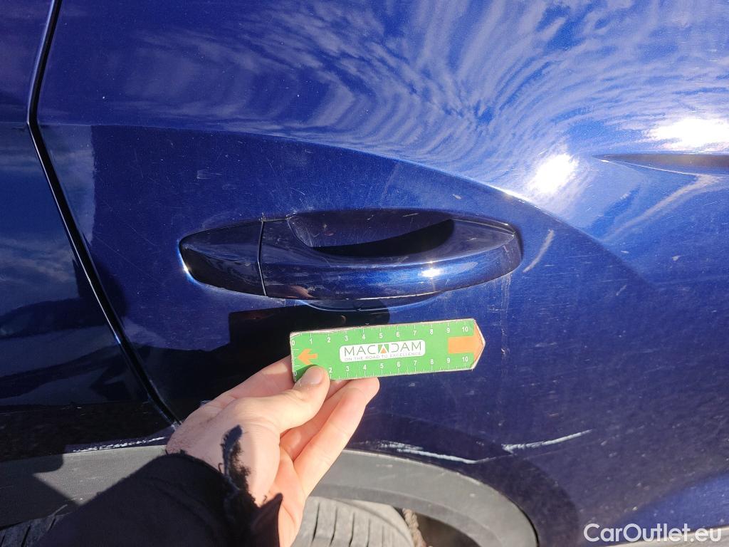  Volkswagen  T-ROC VOLKSWAGEN  / 2017 / 5P / todoterreno Advance 1.6 TDI 85kW (115CV) #43