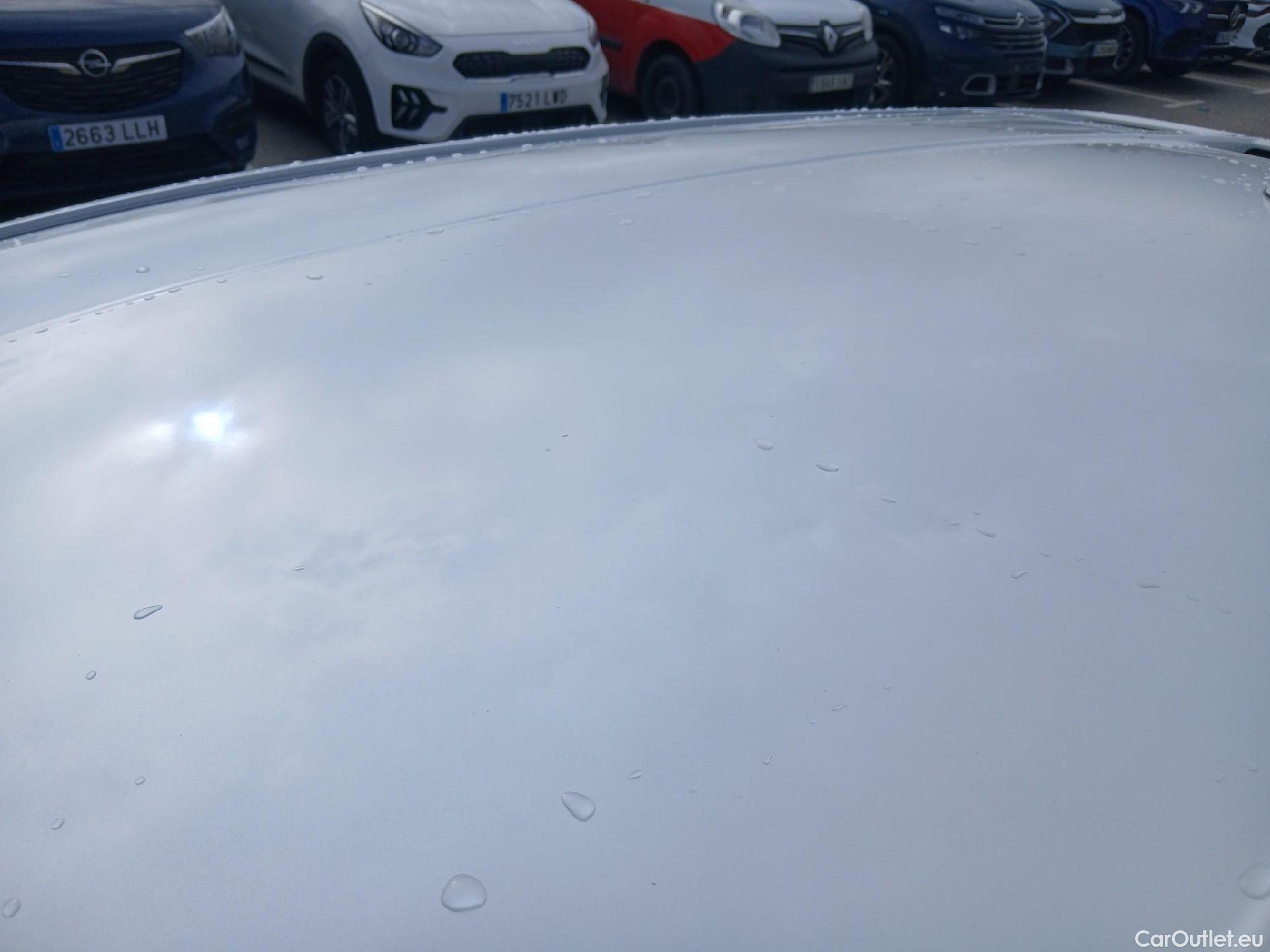  Toyota  C-HR TOYOTA  / 2019 / 5P / todoterreno 1.8 125H Advance #51