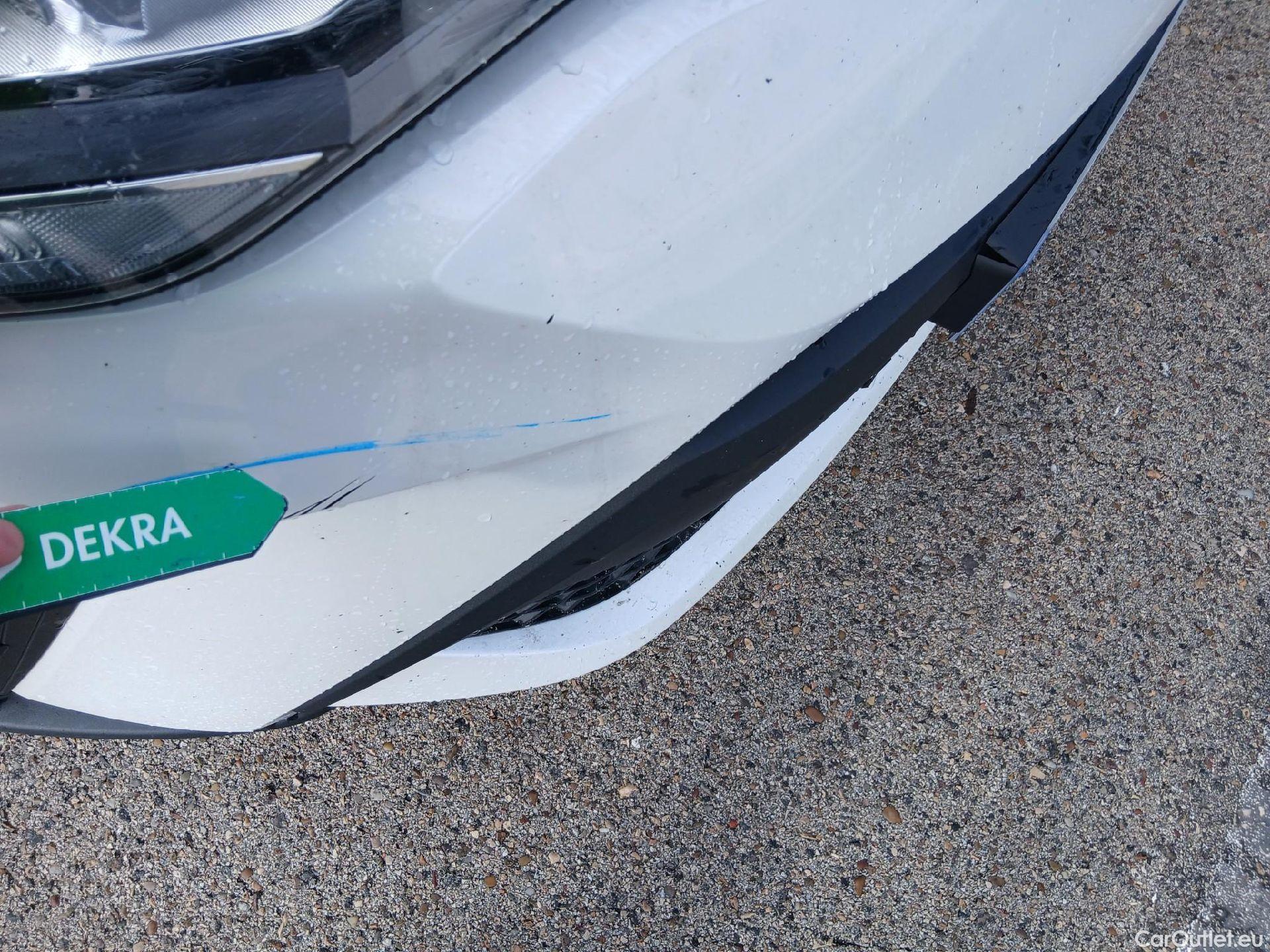  Toyota  C-HR TOYOTA  / 2019 / 5P / todoterreno 1.8 125H Advance #21