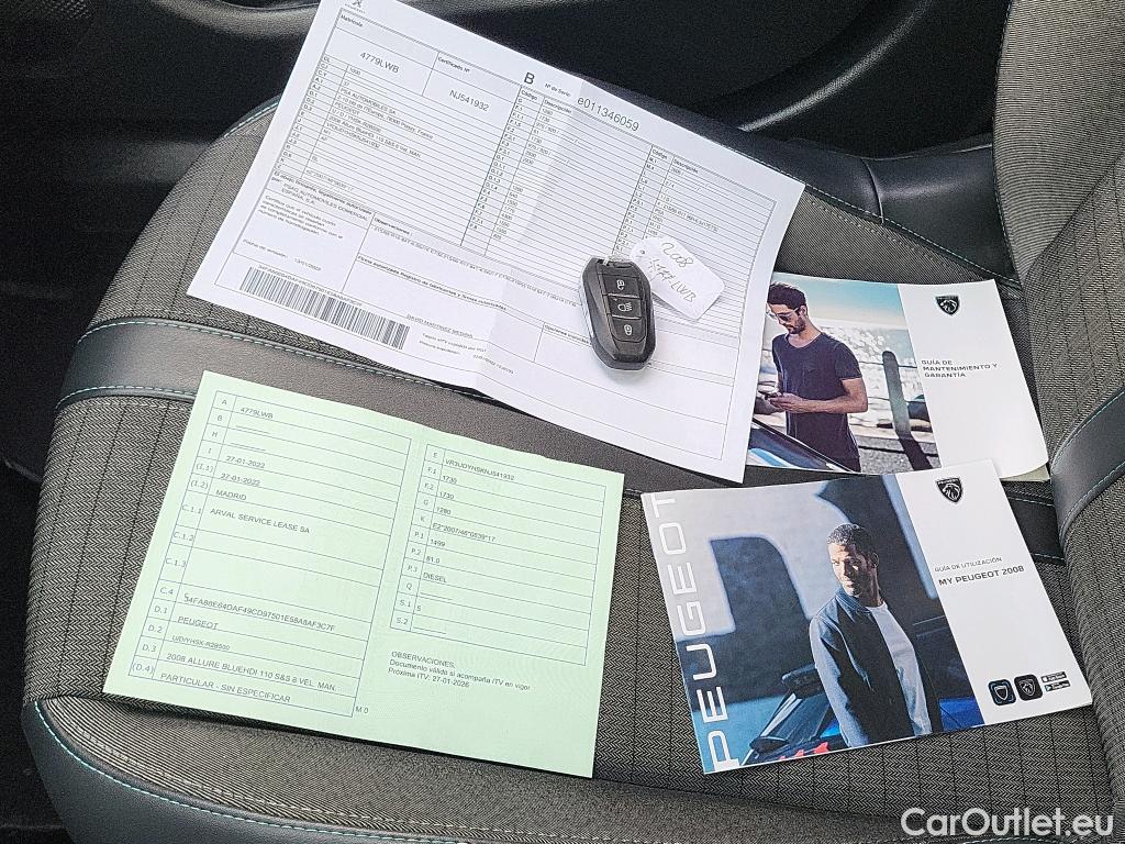  Peugeot  2008 PEUGEOT  / 2019 / 5P / todoterreno Allure BlueHDI 81kW (110CV) #1