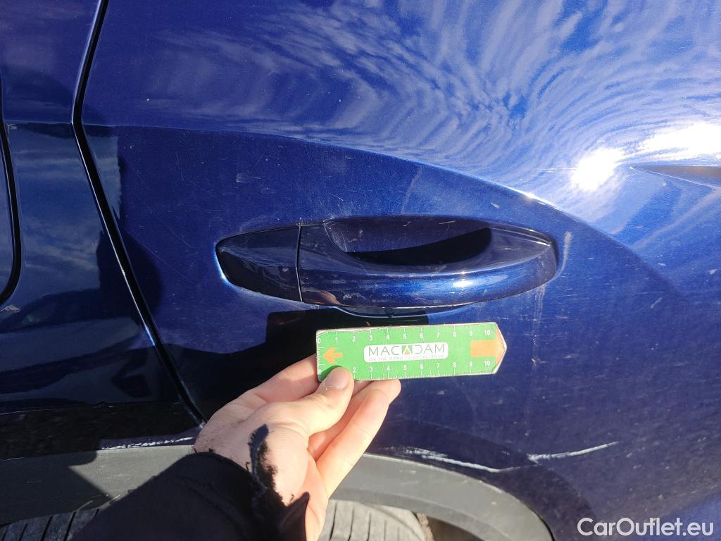  Volkswagen  T-ROC VOLKSWAGEN  / 2017 / 5P / todoterreno Advance 1.6 TDI 85kW (115CV) #42