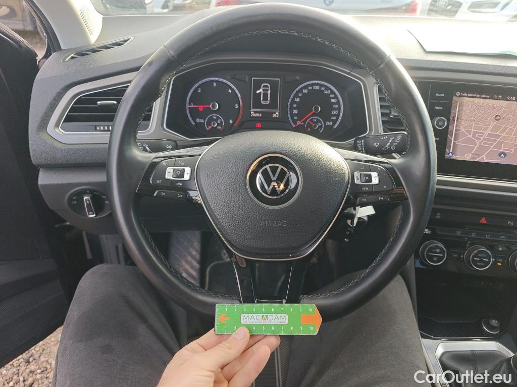  Volkswagen  T-ROC VOLKSWAGEN  / 2017 / 5P / todoterreno Advance 1.6 TDI 85kW (115CV) #33