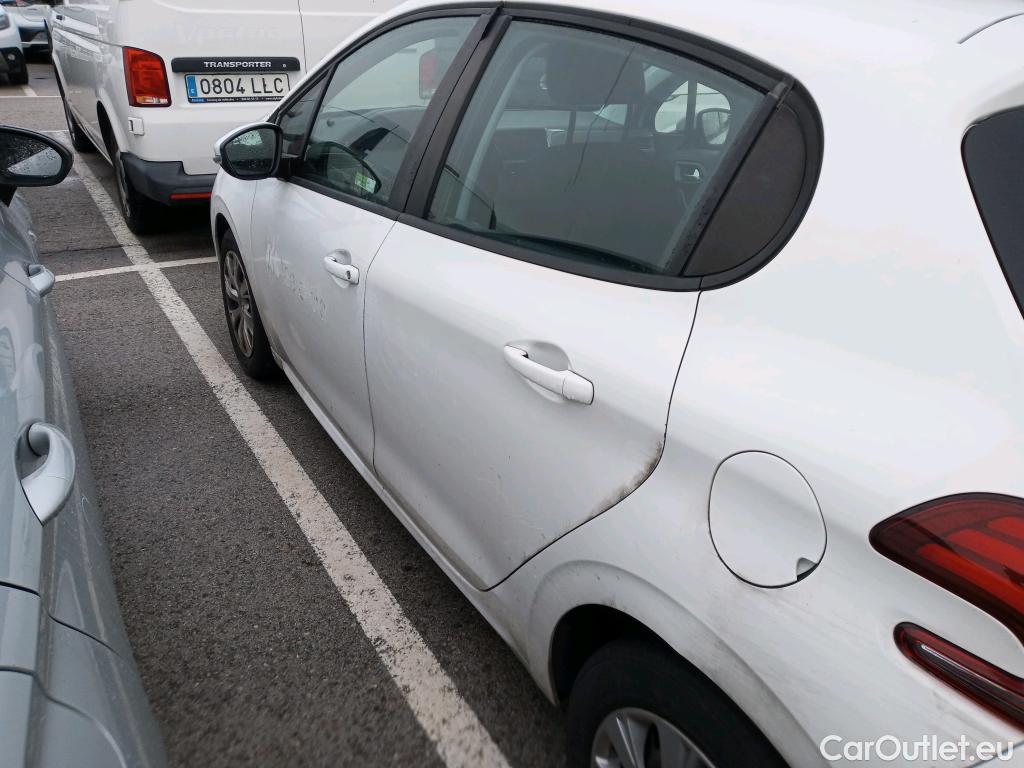  Peugeot  208 PEUGEOT  5p 1G berlina con portón 5P ACTIVE 1.6 BlueHDi 100 #6