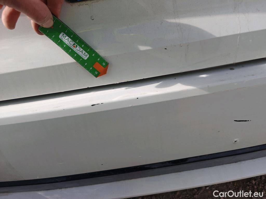  Toyota  Corolla TOYOTA  / 2019 / 5P / familiar 1.8 125H ACTIVE TECH E-CVT TOU SPORT #5