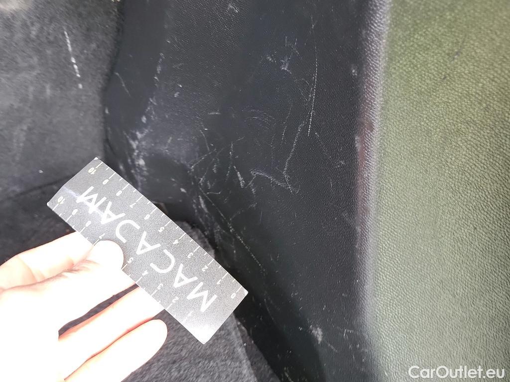  Peugeot  2008 PEUGEOT  / 2019 / 5P / todoterreno Allure BlueHDI 81kW (110CV) #20