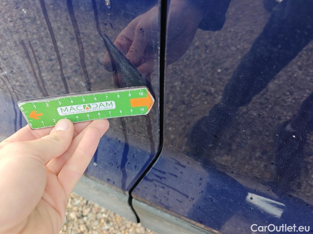  Volkswagen  T-ROC VOLKSWAGEN  / 2017 / 5P / todoterreno Advance 1.6 TDI 85kW (115CV) #25