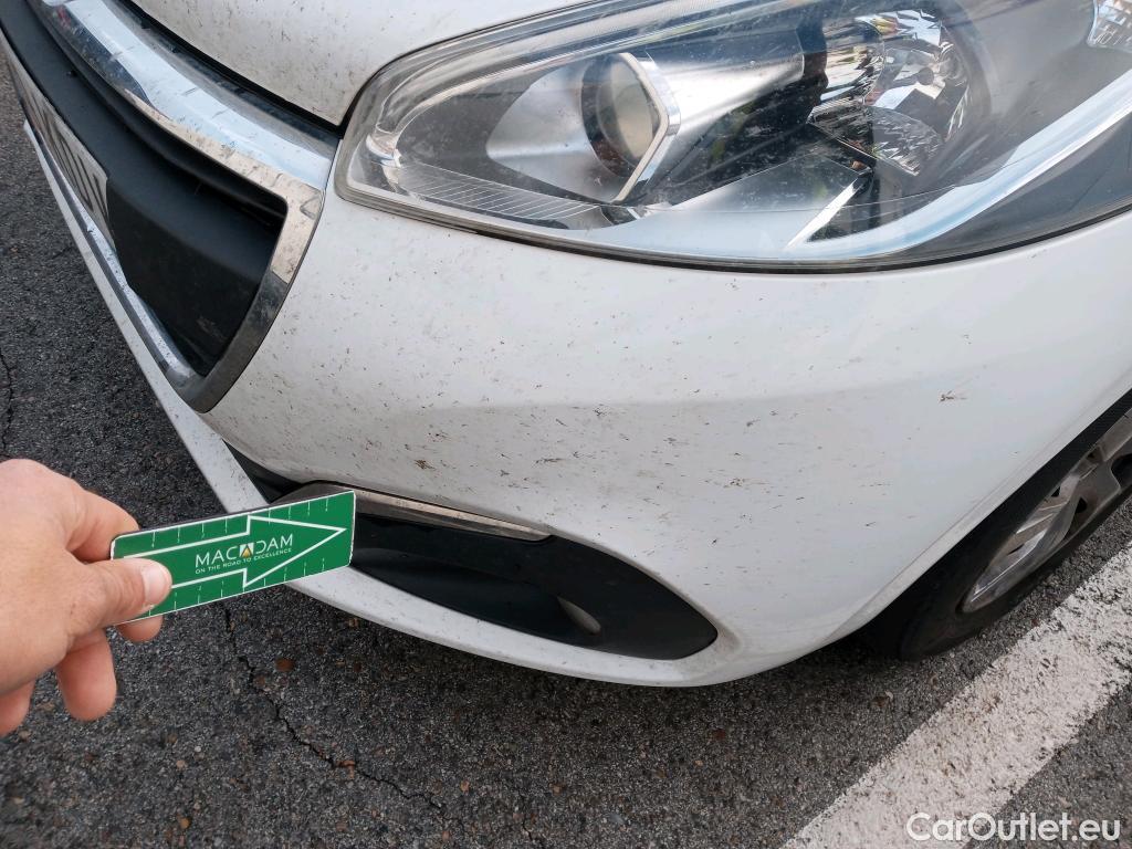  Peugeot  208 PEUGEOT  5p 1G berlina con portón 5P ACTIVE 1.6 BlueHDi 100 #30