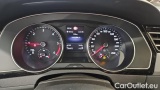  Volkswagen  Passat 2.0 TDI SCR Business Variant #5
