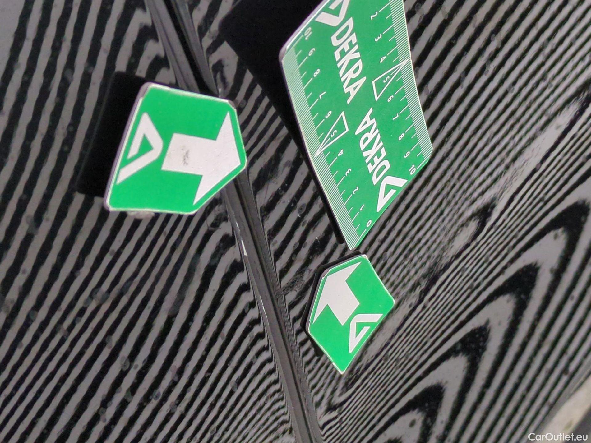  Bmw  X2 Série  sDrive 18i Lounge 1.5 135CV BVM6 E6d #29