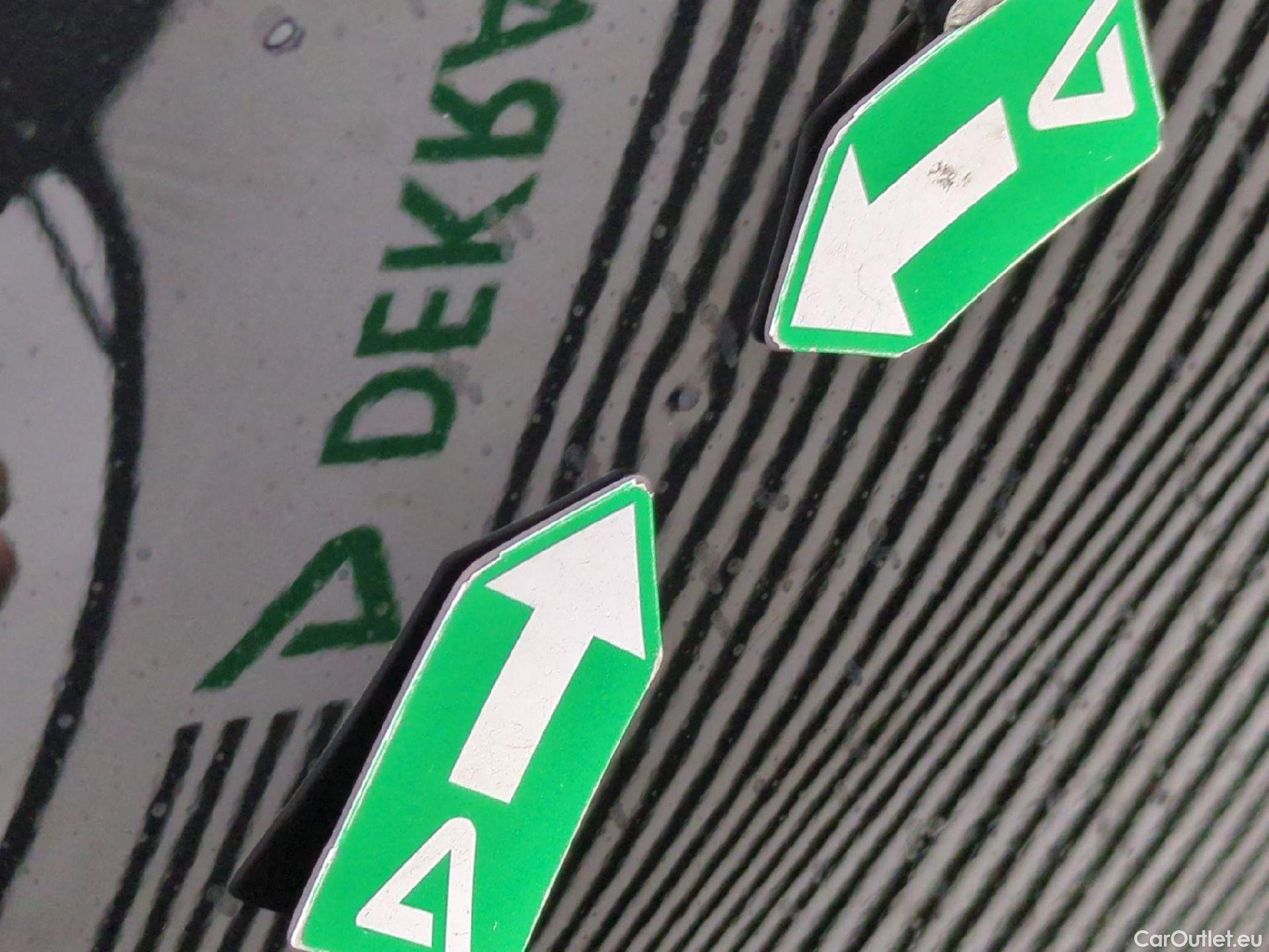  Bmw  X2 Série  sDrive 18i Lounge 1.5 135CV BVM6 E6d #31