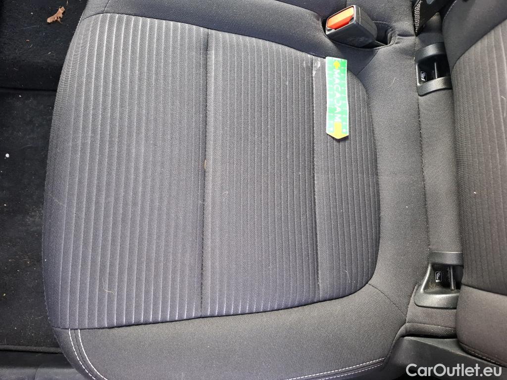  Ford  Kuga FORD  / 2019 / 5P / SUV 2.5 190 hybrid Flexifuel Pshift Titanium #24