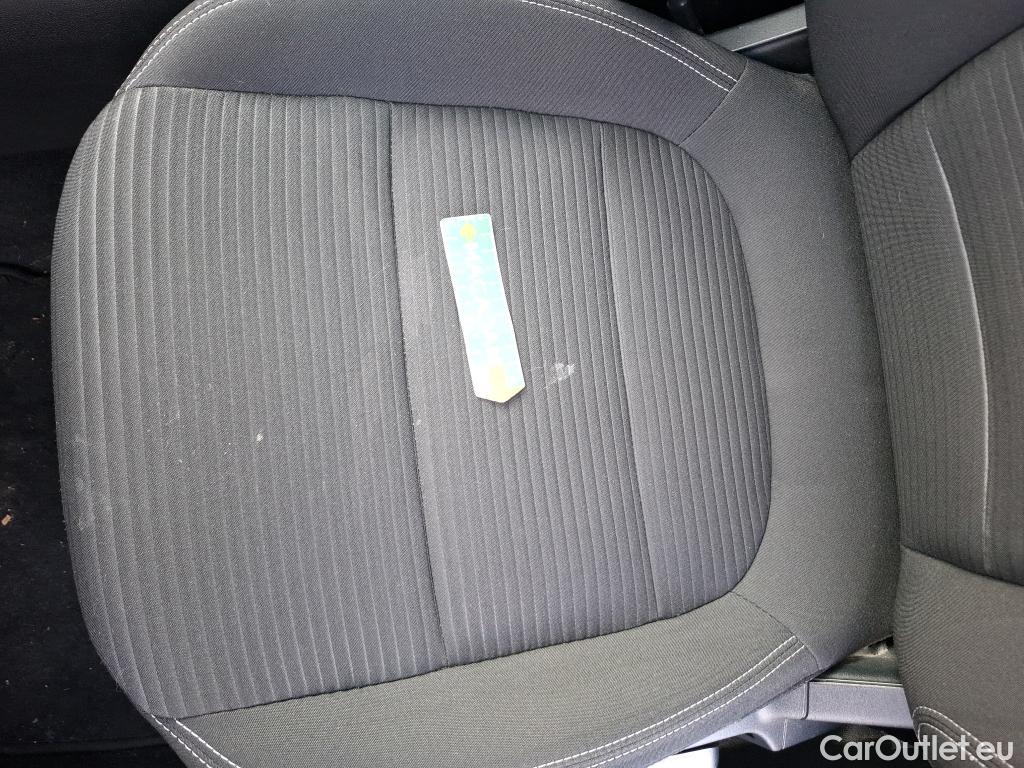  Ford  Kuga FORD  / 2019 / 5P / SUV 2.5 190 hybrid Flexifuel Pshift Titanium #22