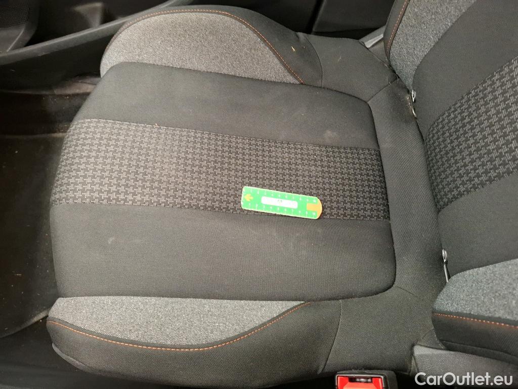  Peugeot  3008  Active Business 1.5 HDi 130CV BVA8 E6dT #47