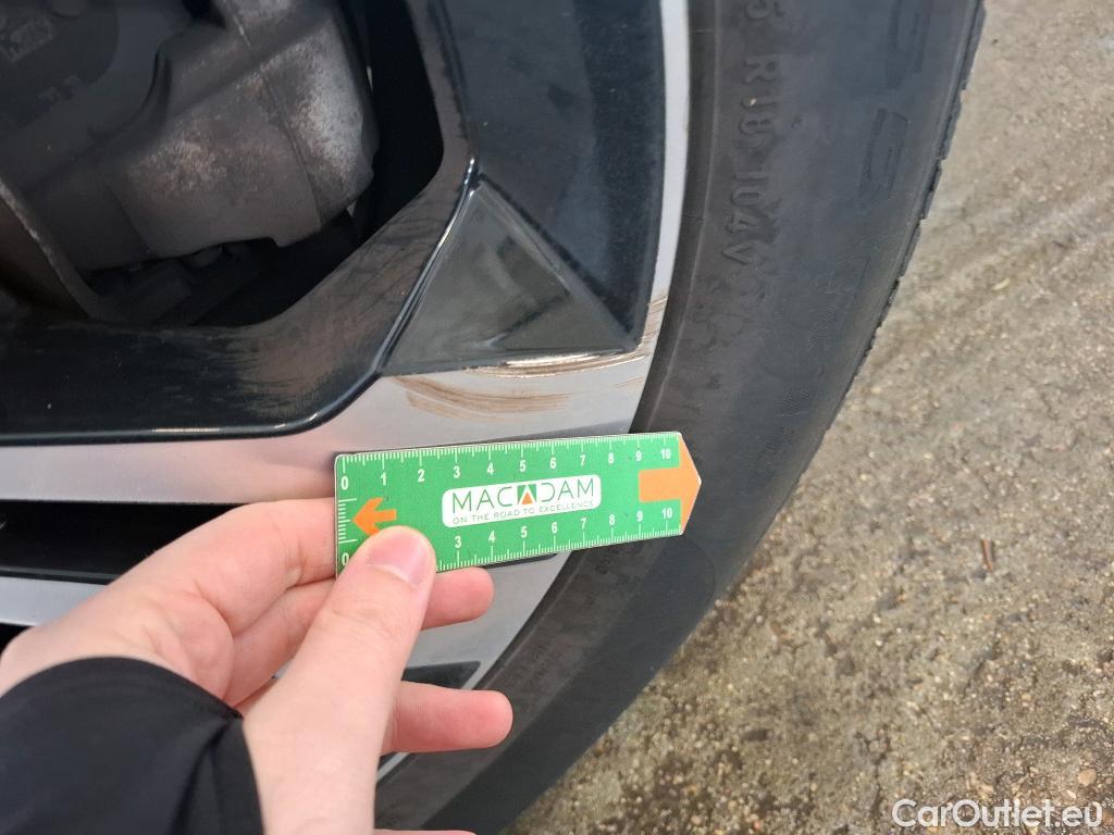  Mercedes  GLA MERCEDES-BENZ  / 2020 / 5P / SUV 2.0  200 D BUSINESS LINE DCT #19