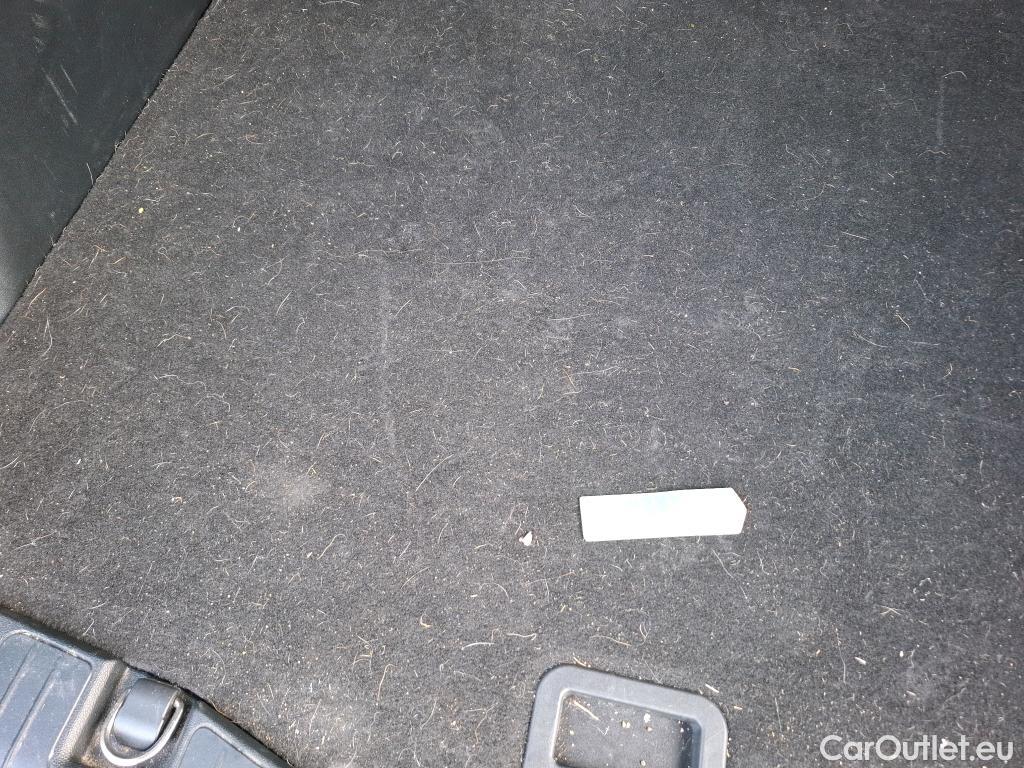  Ford  Kuga FORD  / 2019 / 5P / SUV 2.5 190 hybrid Flexifuel Pshift Titanium #38