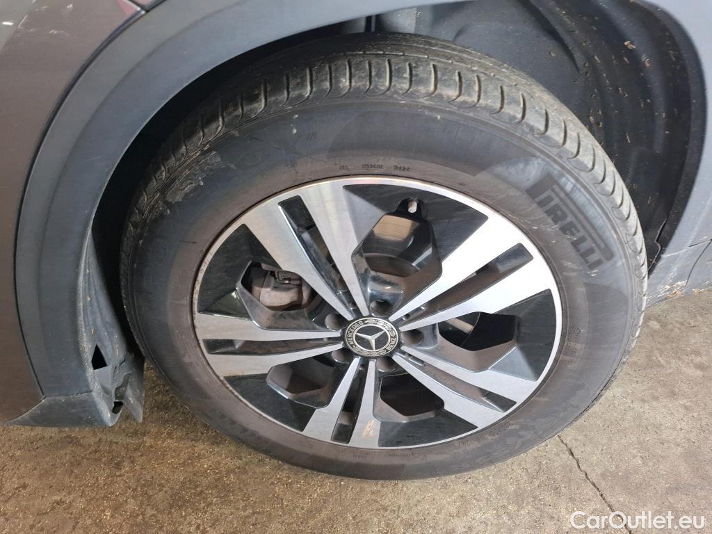  Mercedes  GLA MERCEDES-BENZ  / 2020 / 5P / SUV 2.0  200 D BUSINESS LINE DCT #13