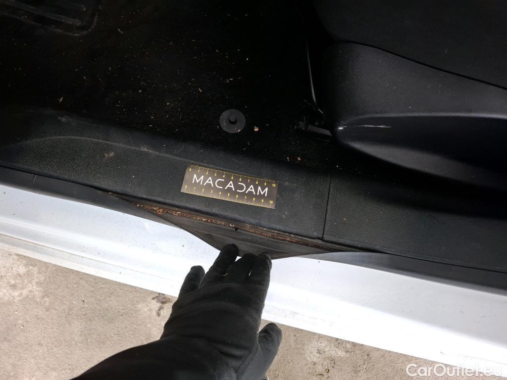  Peugeot  208 PEUGEOT  5p Berline BLUEHDI 100 ¤6.c S&S ACTIVE BUSINESS #20