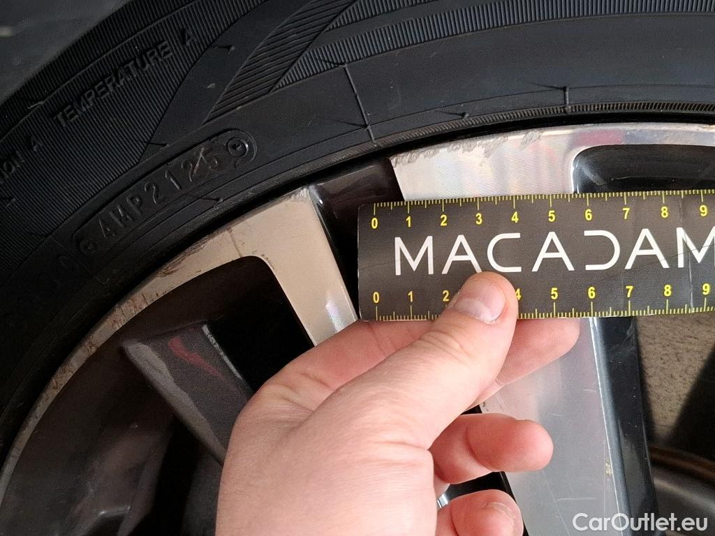  Peugeot  3008 PEUGEOT  2020 5P SUV 1.6 HYBRID 225 EAT8 Allure Pack #21