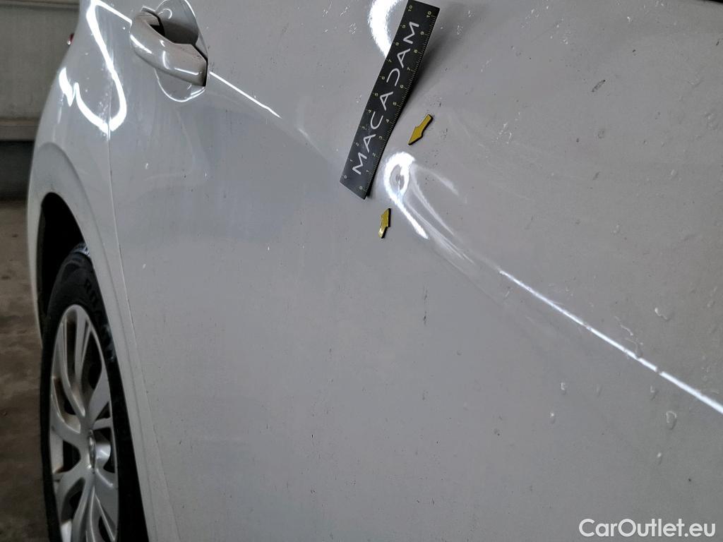  Peugeot  208 PEUGEOT  5p Berline BLUEHDI 100 ¤6.c S&S ACTIVE BUSINESS #24