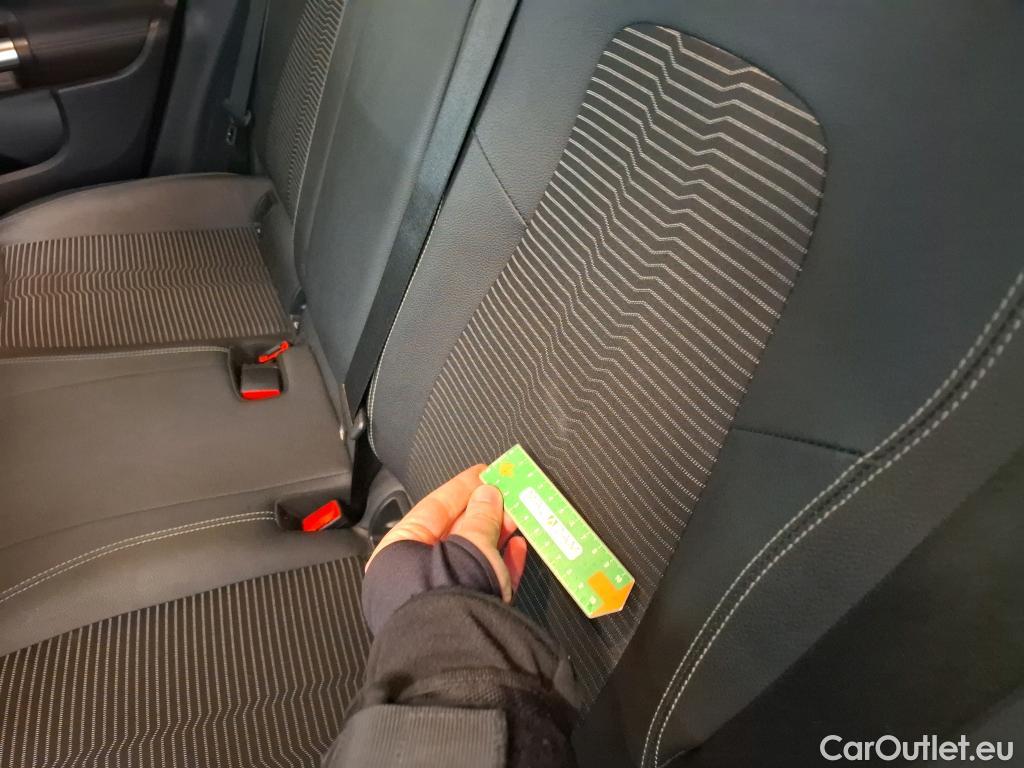  Mercedes  GLA MERCEDES-BENZ  / 2020 / 5P / SUV 2.0  200 D BUSINESS LINE DCT #30