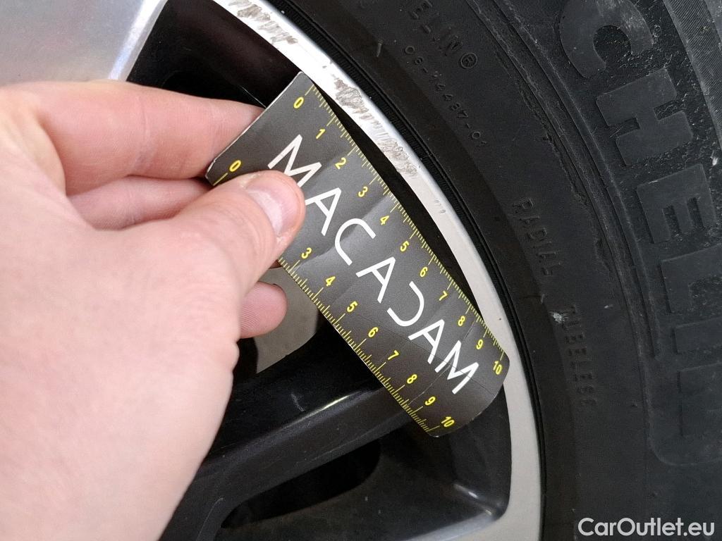  Peugeot  3008 PEUGEOT  2020 5P SUV 1.6 HYBRID 225 EAT8 Allure Pack #48