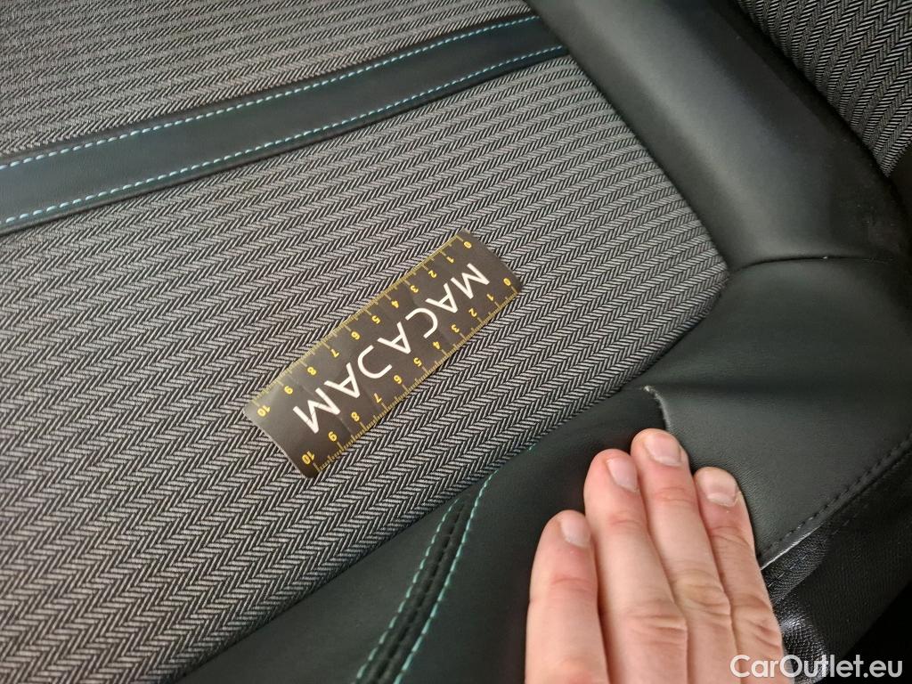  Peugeot  3008 PEUGEOT  2020 5P SUV 1.6 HYBRID 225 EAT8 Allure Pack #16