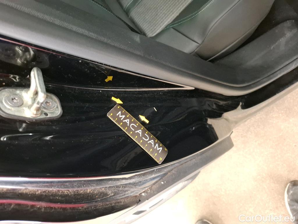  Peugeot  3008 PEUGEOT  2020 5P SUV 1.6 HYBRID 225 EAT8 Allure Pack #4