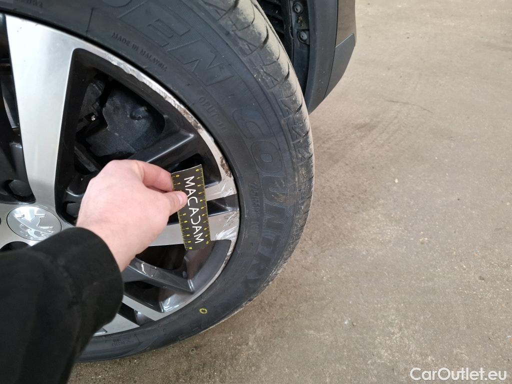  Peugeot  3008 PEUGEOT  2020 5P SUV 1.6 HYBRID 225 EAT8 Allure Pack #27