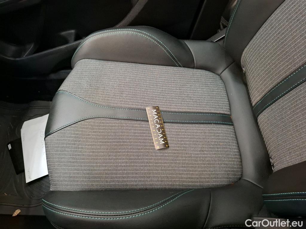  Peugeot  3008 PEUGEOT  2020 5P SUV 1.6 HYBRID 225 EAT8 Allure Pack #42