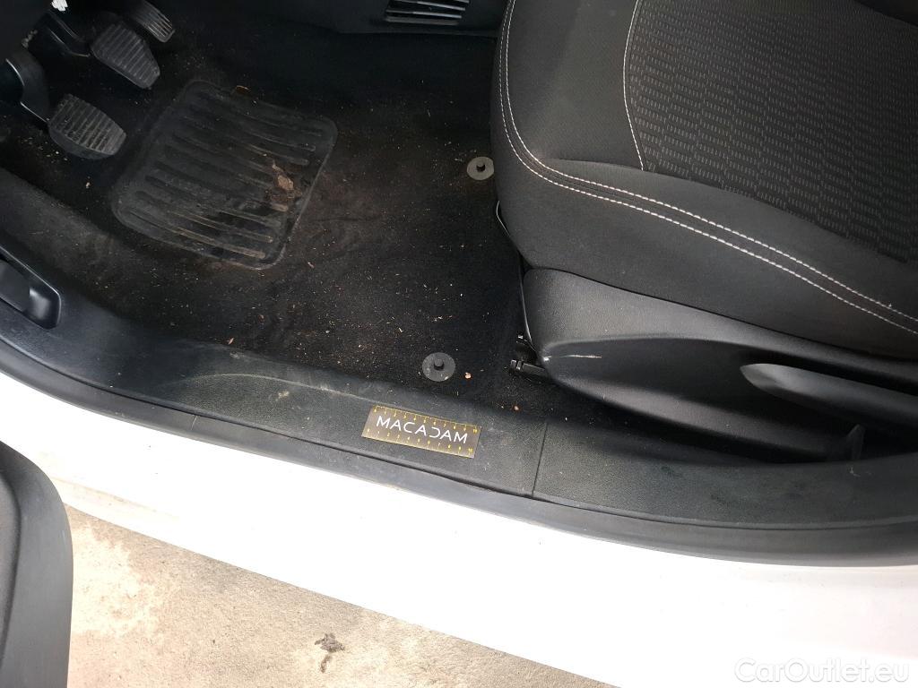  Peugeot  208 PEUGEOT  5p Berline BLUEHDI 100 ¤6.c S&S ACTIVE BUSINESS #19