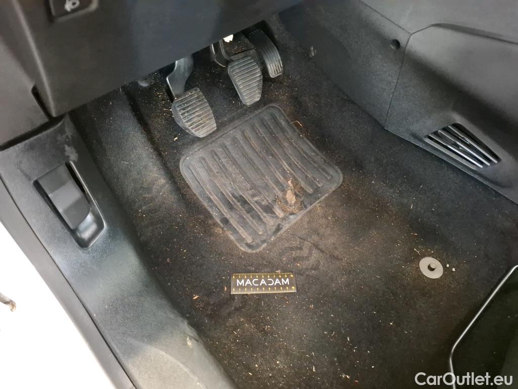  Peugeot  208 PEUGEOT  5p Berline BLUEHDI 100 ¤6.c S&S ACTIVE BUSINESS #1