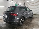  Volkswagen  Tiguan VOLKSWAGEN  / 2020 / 5P / SUV 1.5 TSI 130 BMV6 Active(SP) #3
