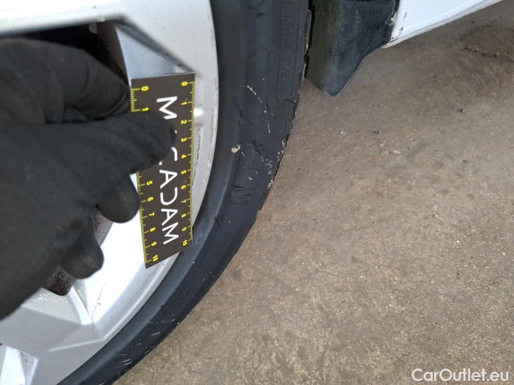  Audi  A3 AUDI  Sportback / 2020 / 5P / Berline 35 TFSI 150 MHEV S Tronic Business Line #22